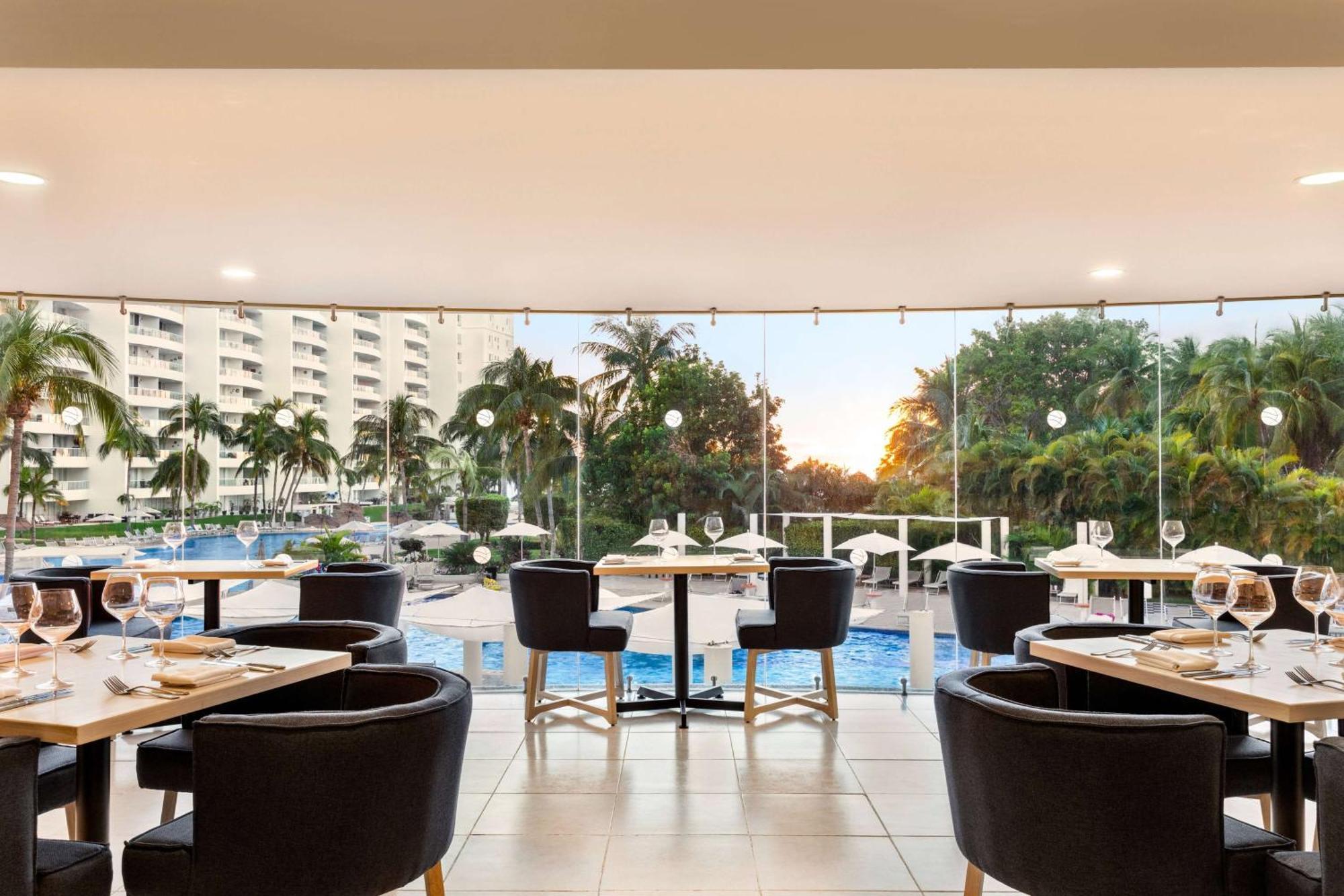 Wyndham Alltra Vallarta, All-Inclusive Resort نويفو فايارتا المظهر الخارجي الصورة