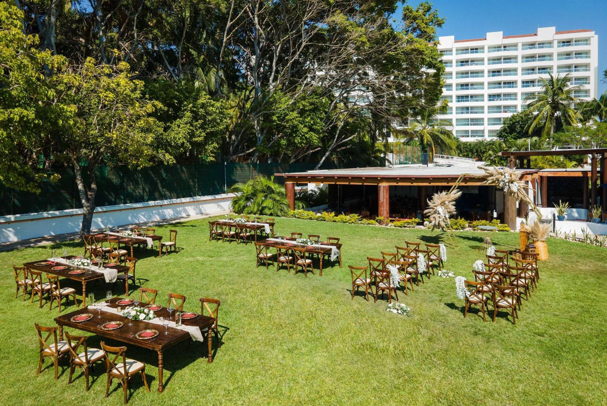 Wyndham Alltra Vallarta, All-Inclusive Resort نويفو فايارتا المظهر الخارجي الصورة