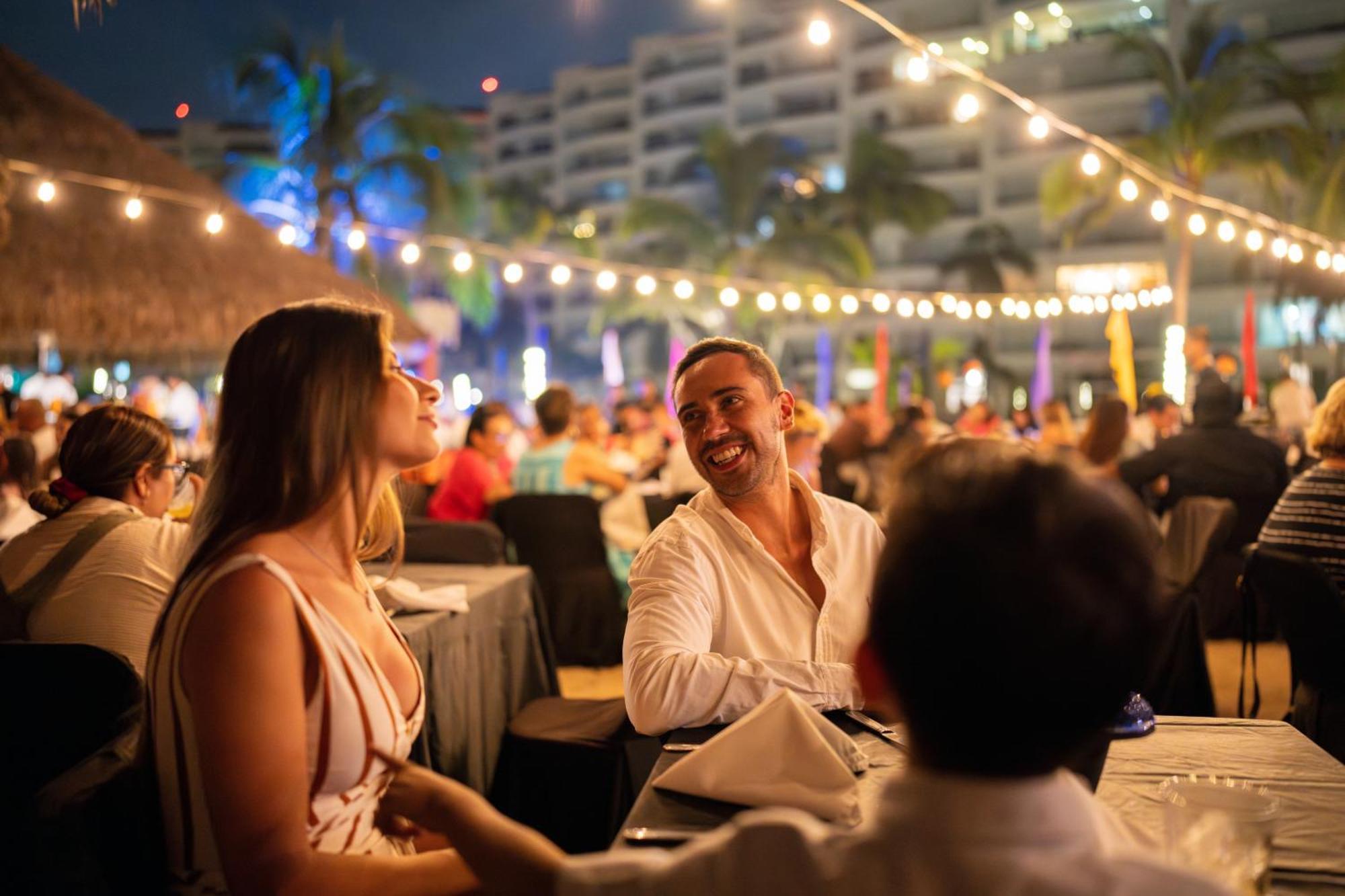 Wyndham Alltra Vallarta, All-Inclusive Resort نويفو فايارتا المظهر الخارجي الصورة
