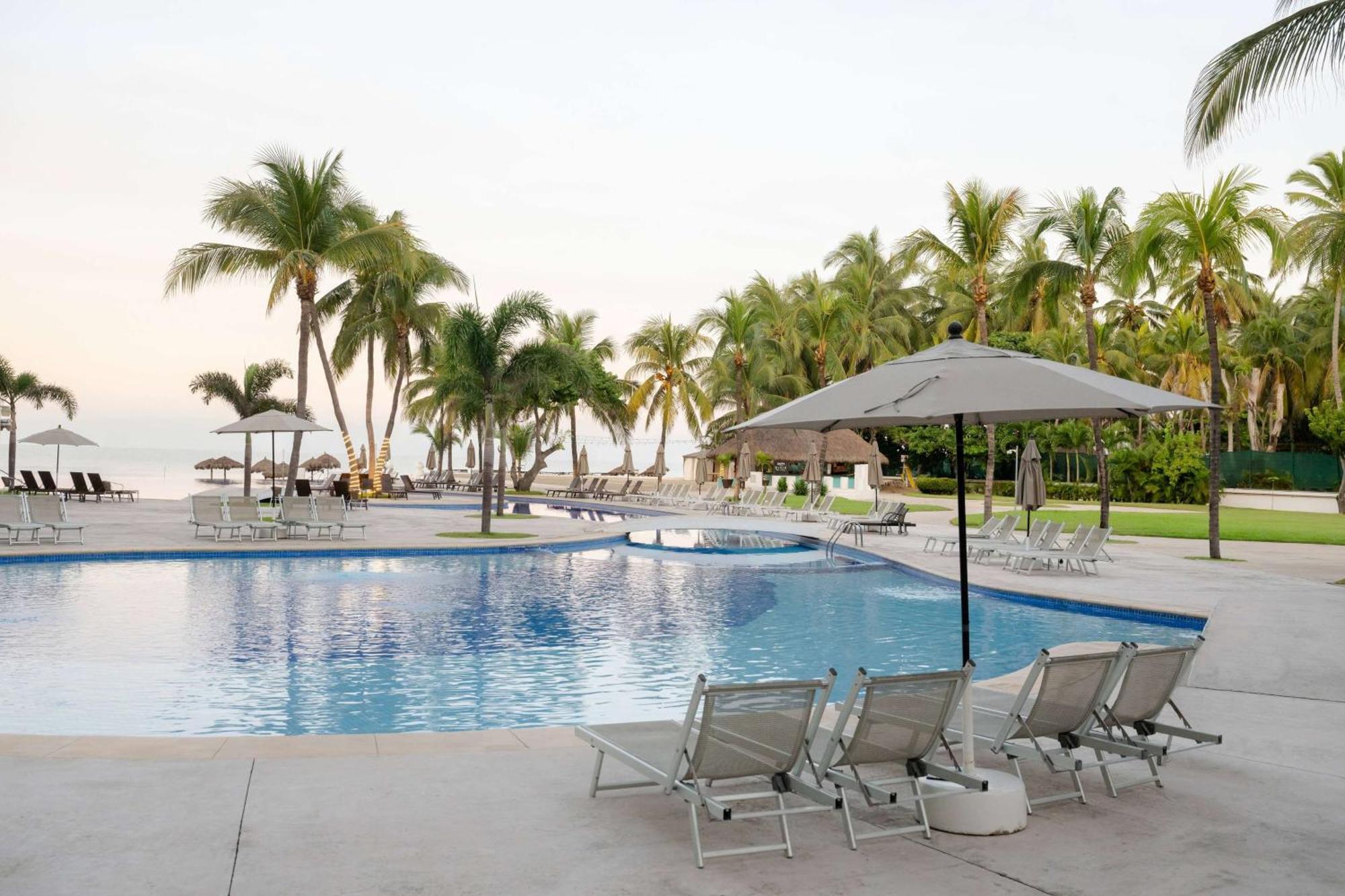 Wyndham Alltra Vallarta, All-Inclusive Resort نويفو فايارتا المظهر الخارجي الصورة