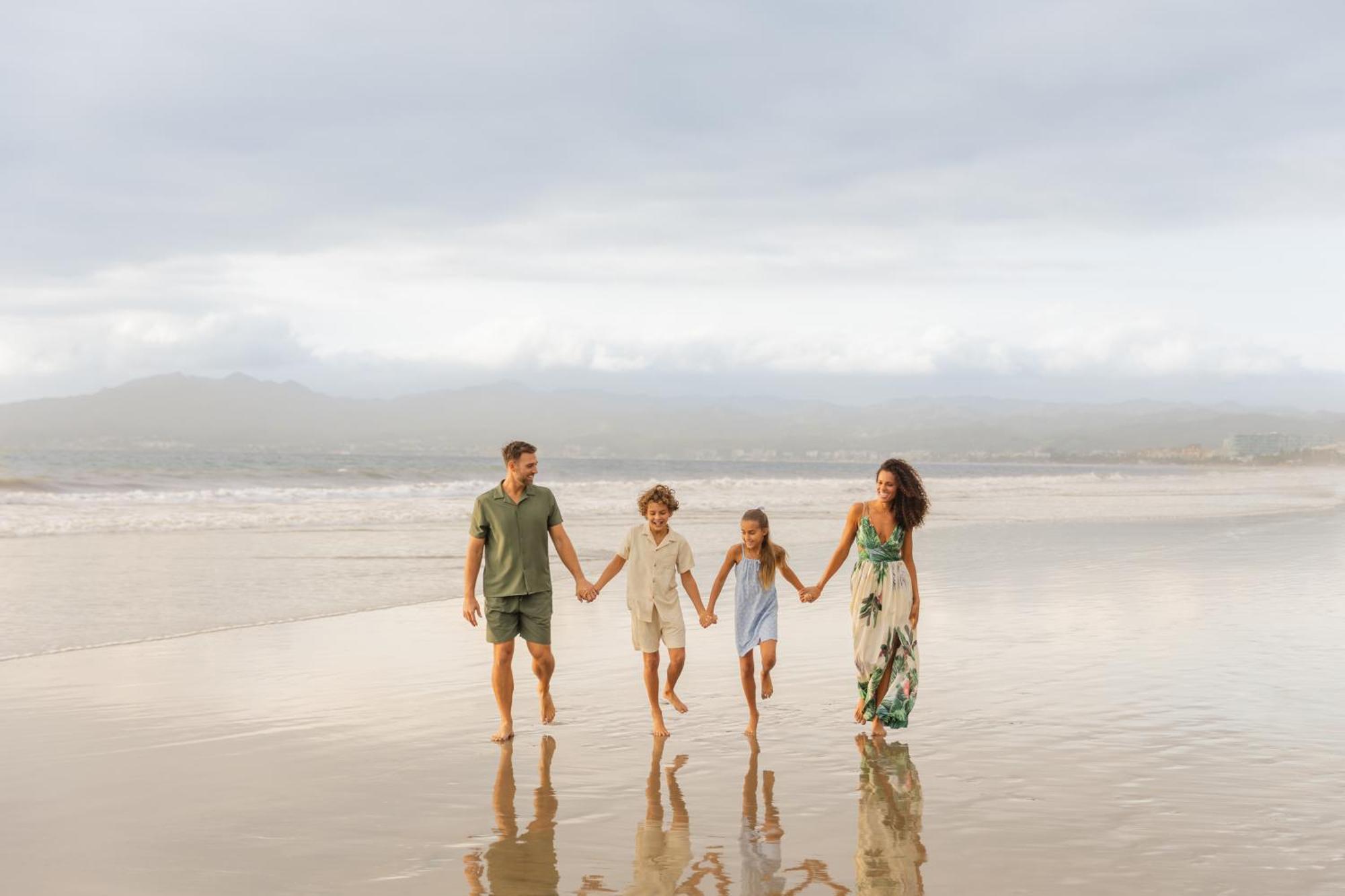 Wyndham Alltra Vallarta, All-Inclusive Resort نويفو فايارتا المظهر الخارجي الصورة